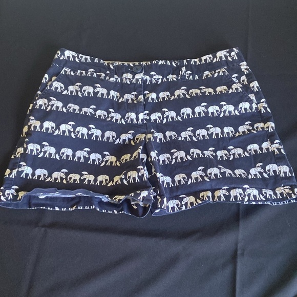 crown & ivy Pants - Crown & Ivy Pink/ Navy Elephant Shorts Size 8 Woman’s